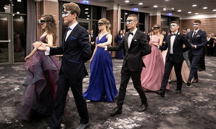 Studniówka 2022