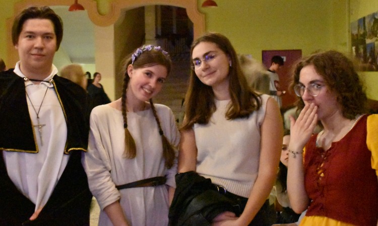 Zapraszamy na bal...